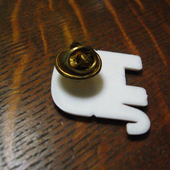 🇺🇲 Republican Party Elephant Lapel Pin - Picture 4 of 4